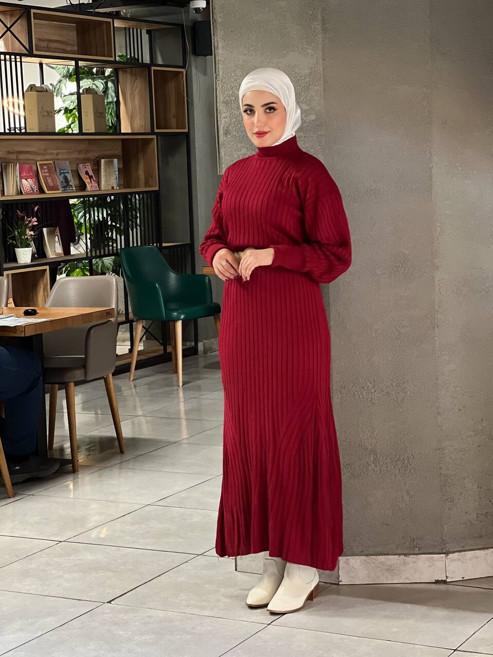 12550-5-37T فستان ماروني مع حزام - Thumbnail