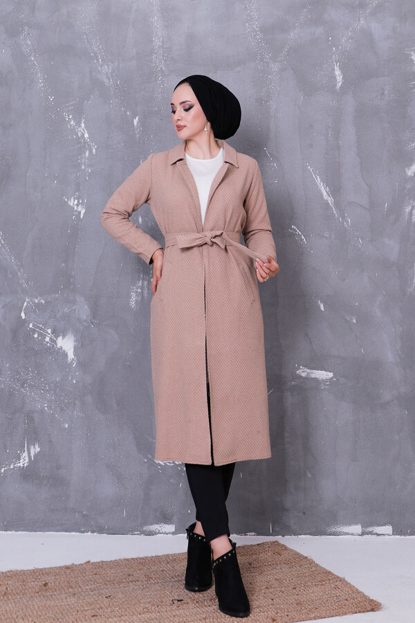 UMS - 2006-3-77S كوت بيج مع حزام (1) UMS - 2006-3-77S كوت بيج مع حزام (1)