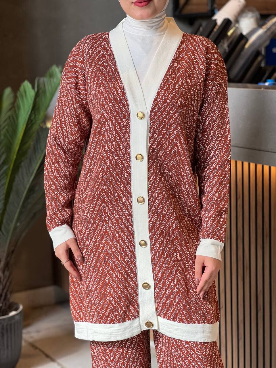 TC - 22007-5U-8 - طقم الوان تريكو قرميدي (1)