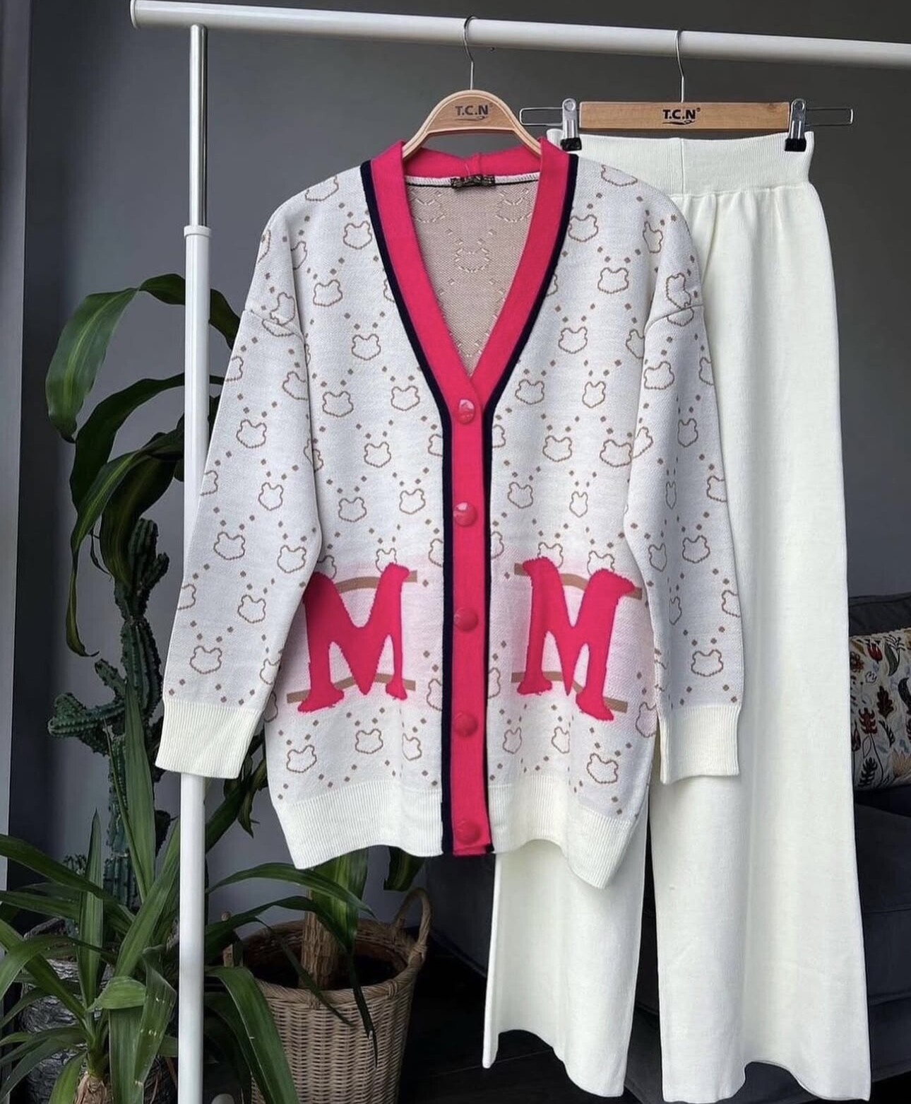 FOR YOU MODA - 22028-23U-5سوت تريكو -ابيض 