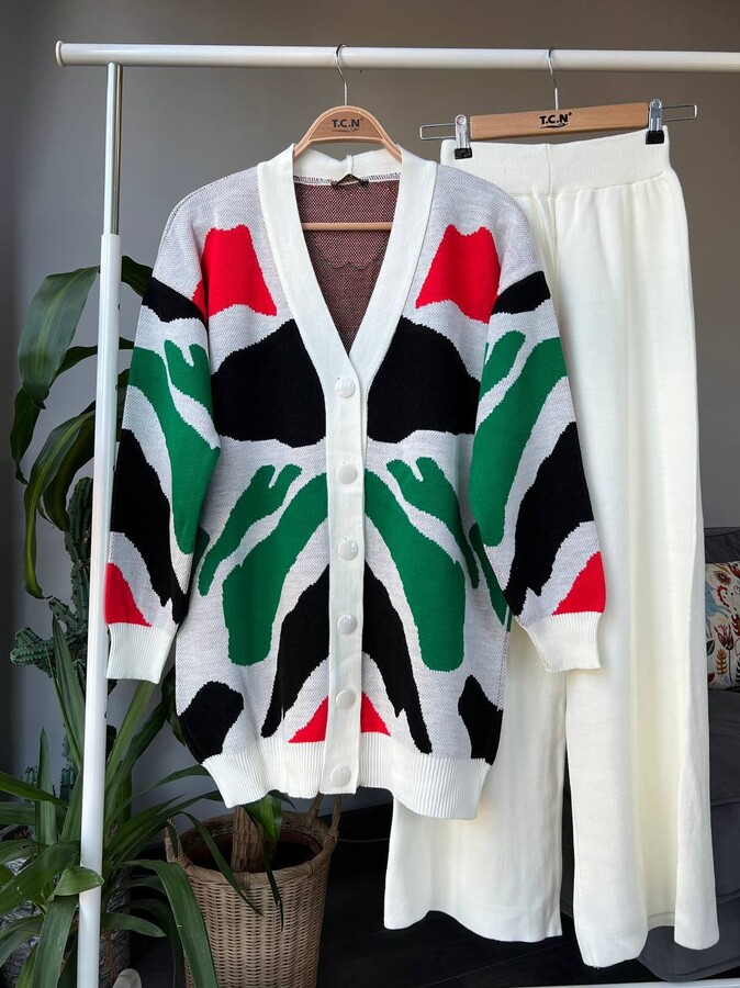 TC - 22040-20U-6 طقم قطعتين تريكو ابيض TC - 22040-20U-6 طقم قطعتين تريكو ابيض