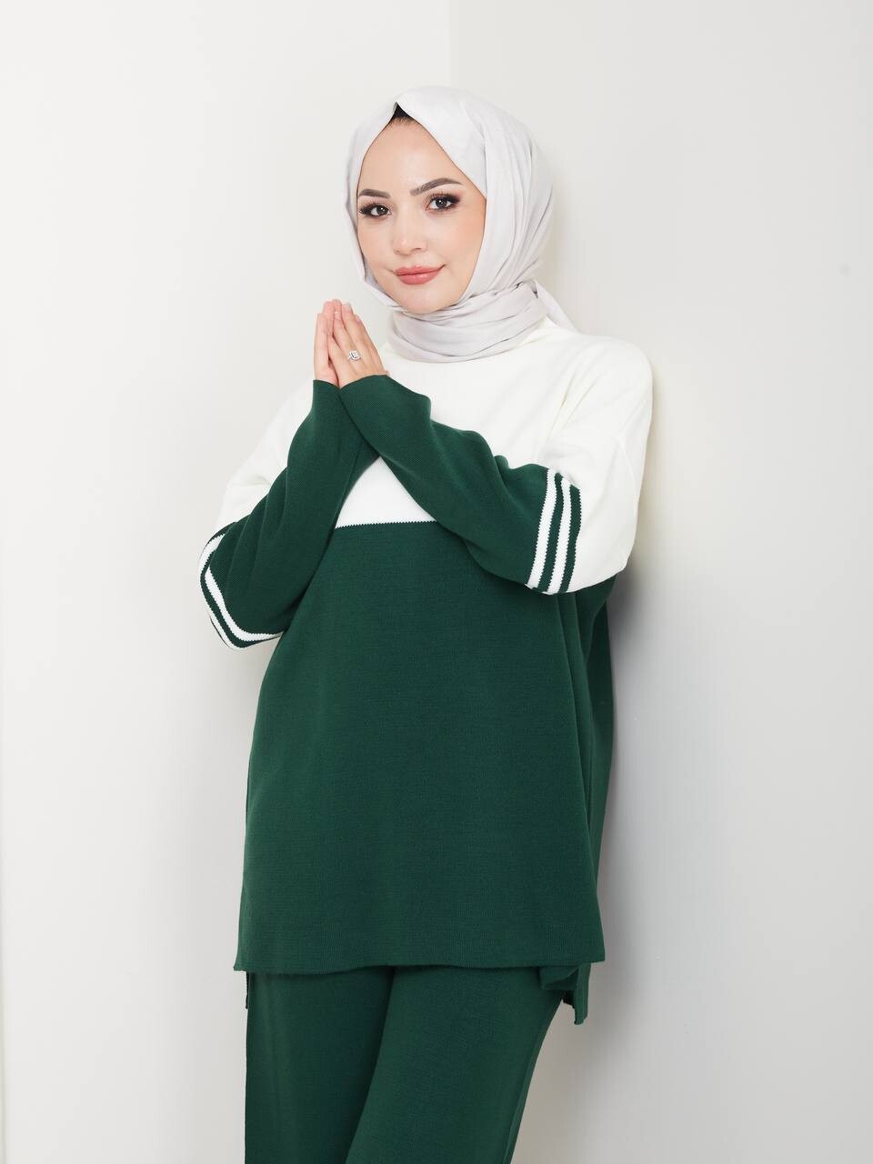 3219-20F-4 سوت تريكو -اخضر - Thumbnail