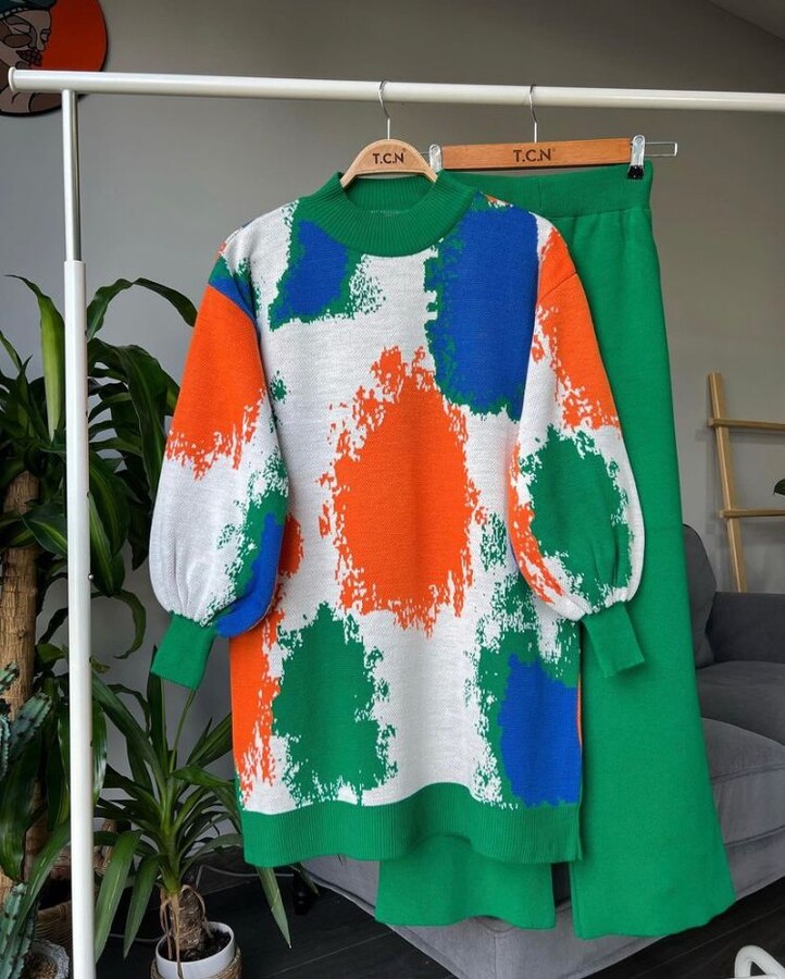 TC - 3233-13U-2-طقم تريكو الوان اخضر