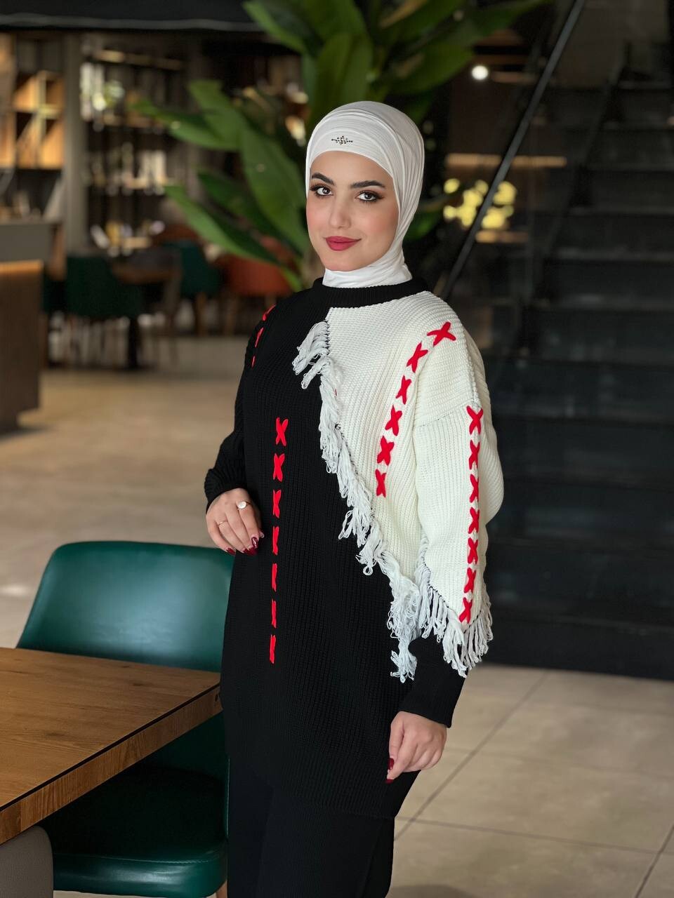 3288-77W-1 طقم قطعتين تريكو لونين -اسود ابيض - Thumbnail