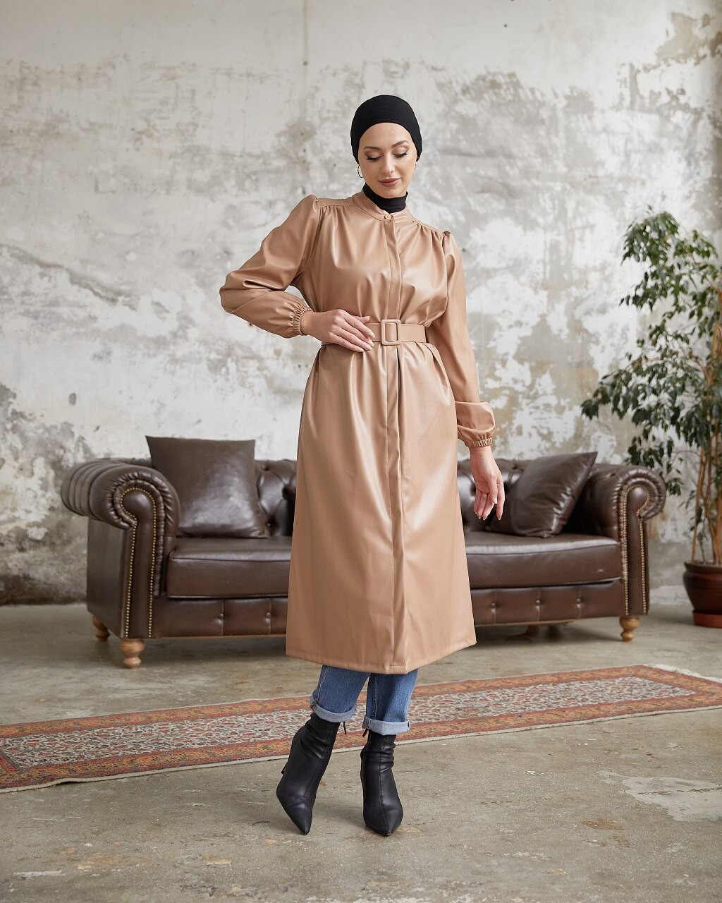 UMS - 3805-73Z-2 كوت جلد بيج (1)