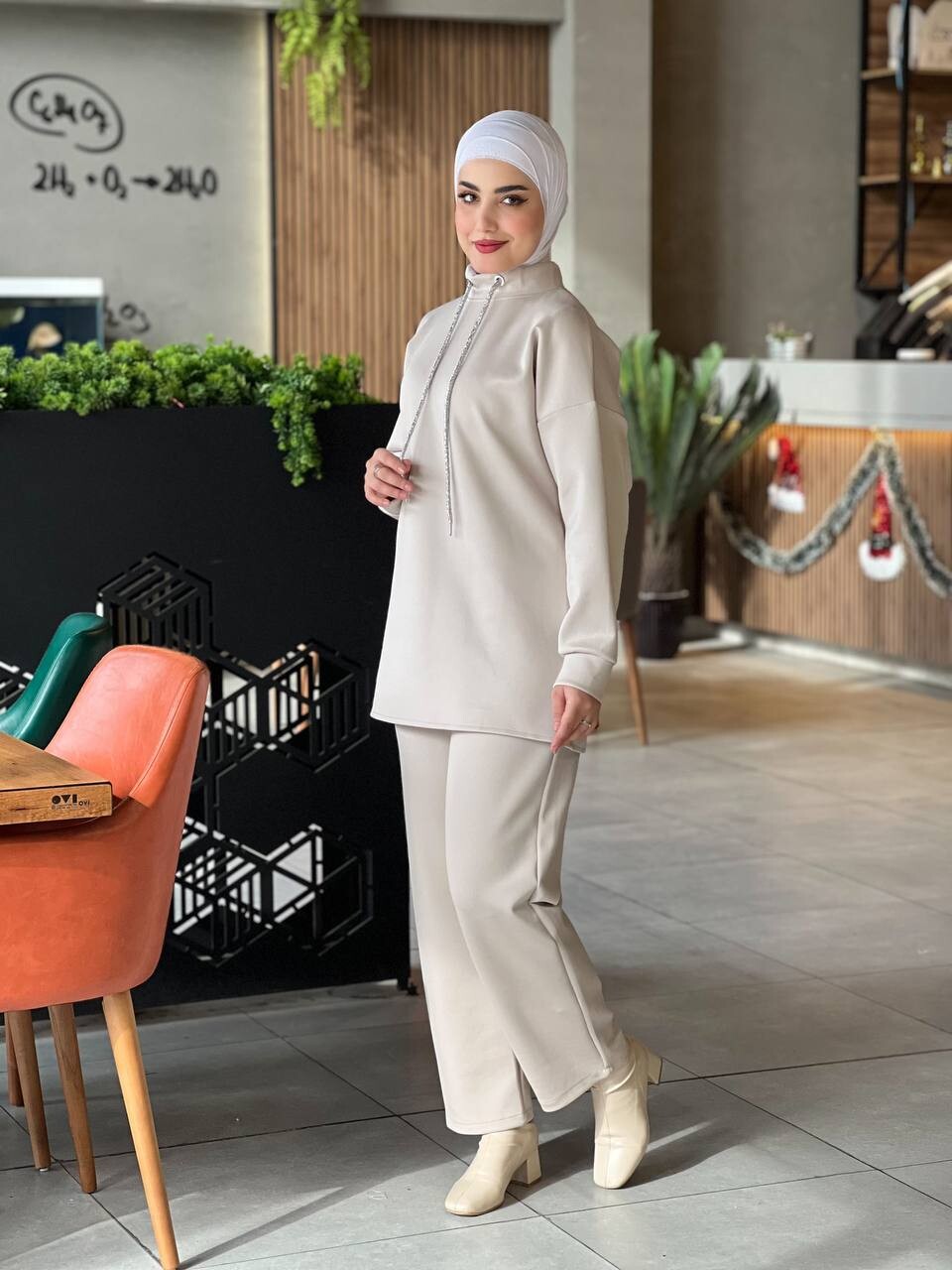 44130-41P-2 طقم قطعتين- اف وايت - Thumbnail