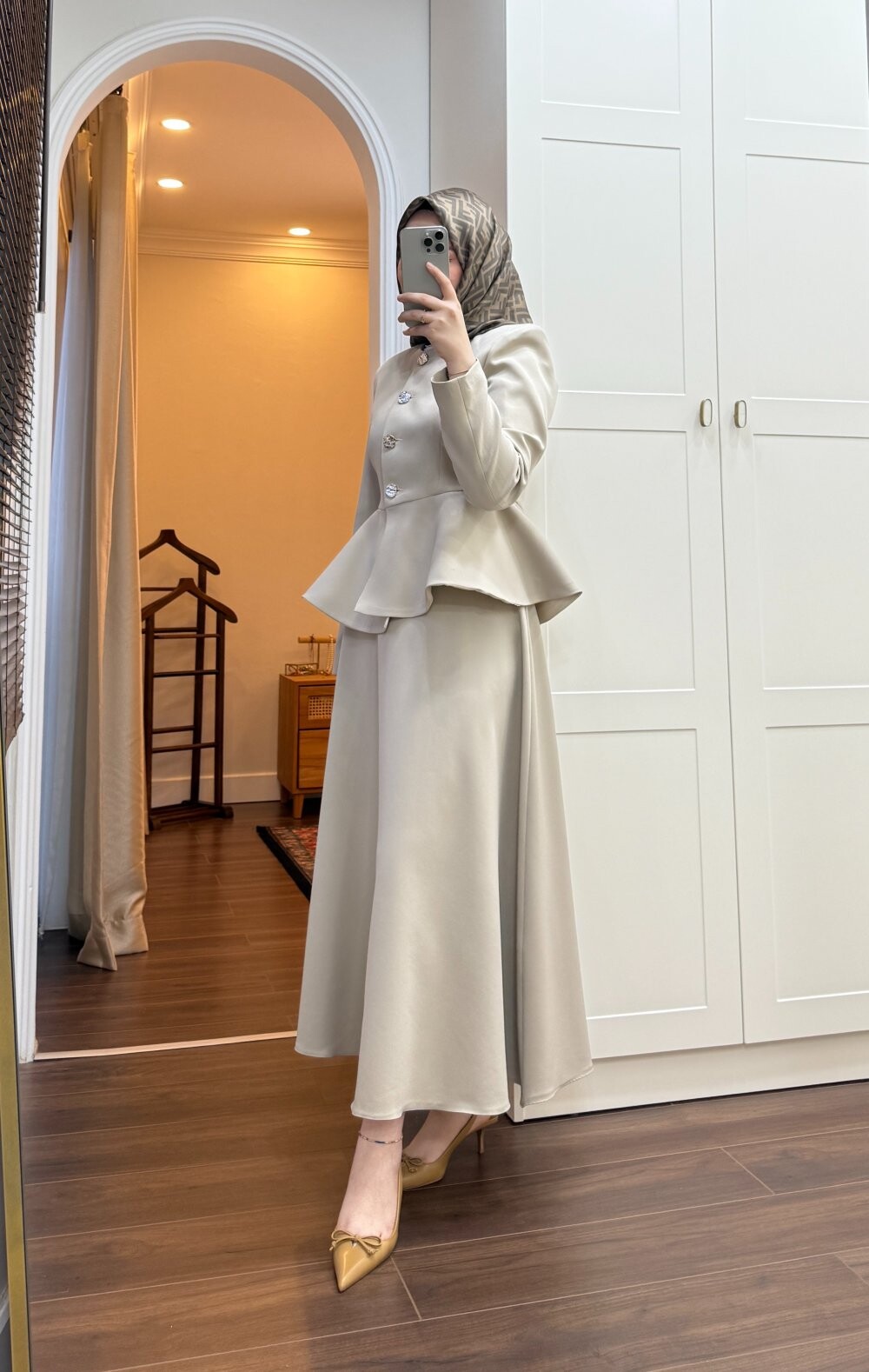 4555-9M-2 سوت -بيج - Thumbnail