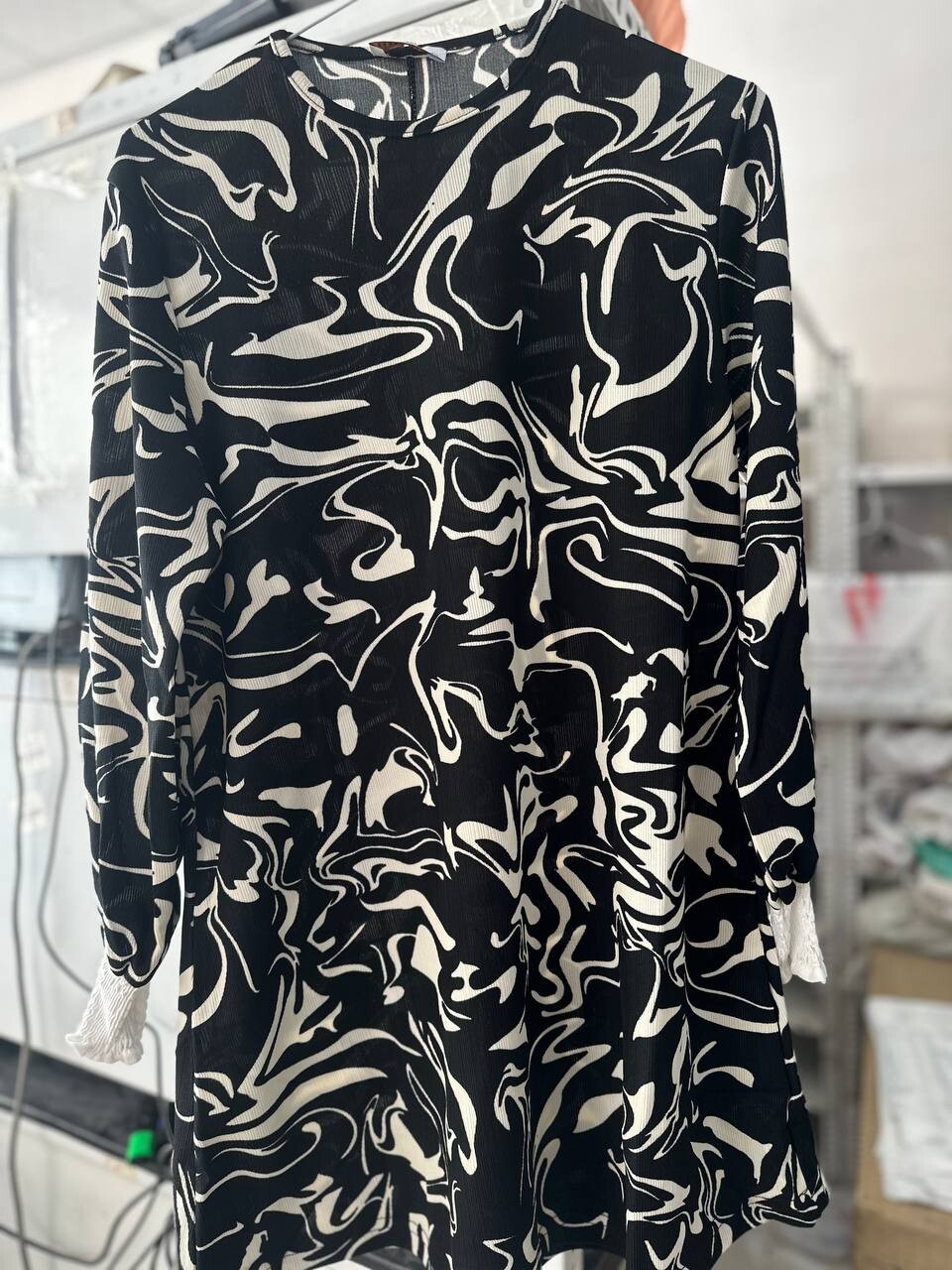 TC - 6360-90S-2تونيك اسود وابيض 