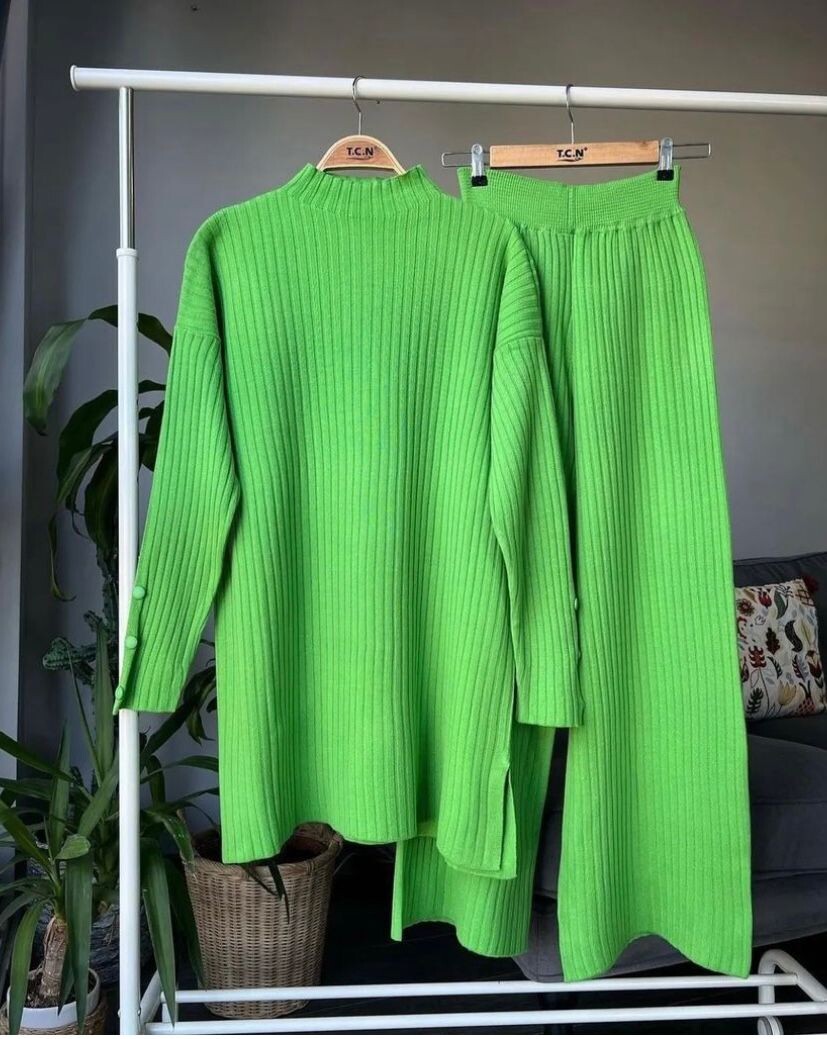 TC - 8073-53U-14 طقم قطعتين تريكو ساده - اخضر فاتح TC - 8073-53U-14 طقم قطعتين تريكو ساده - اخضر فاتح